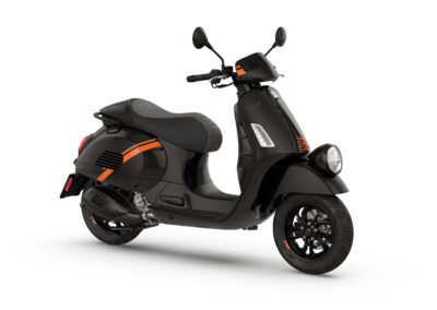 Vespa-GTV_3-4antDX_black_saddle-cover(2)